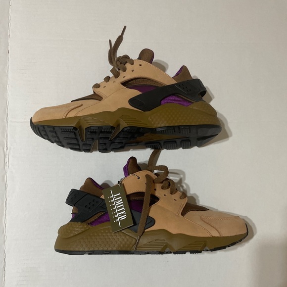 LIMITED EDITION NIKE AIR HUARACHE MENS. - Picture 4 of 15